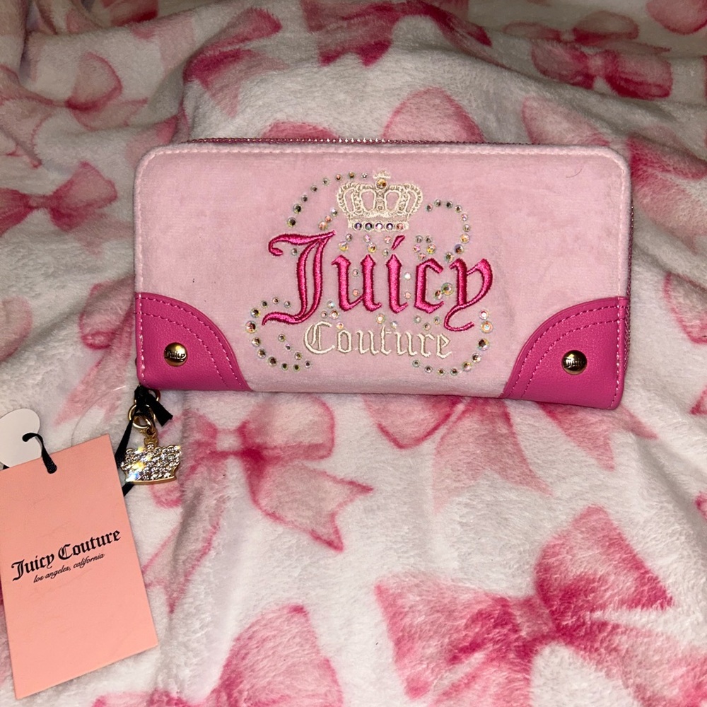 Juicy Couture Pink and Cream Bag Set